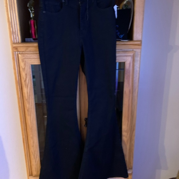 Junior Jeans new with tags and flare bottom - Picture 3 of 4